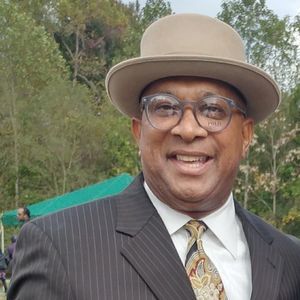 Meet your Posher, Neal